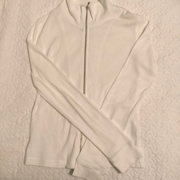 Whiter zip up knit top - Picture 1 of 1